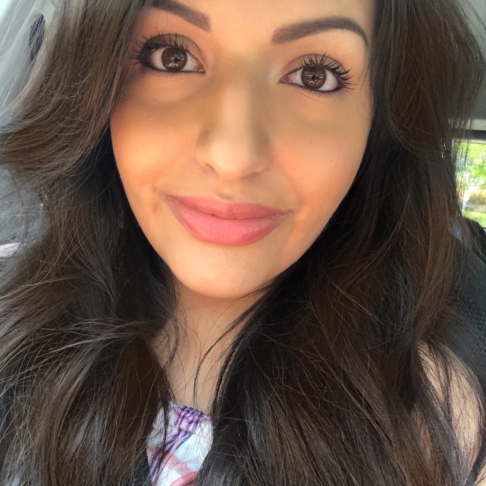 Meet your Posher, Jasmin